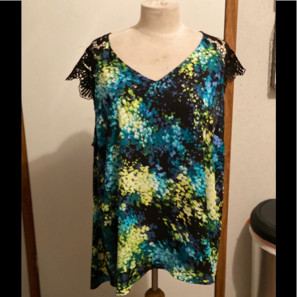 Women’s Blouse